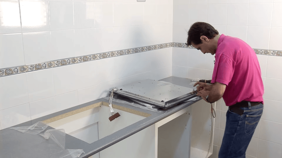 Cómo instalar una cocina vitrocerámica y horno